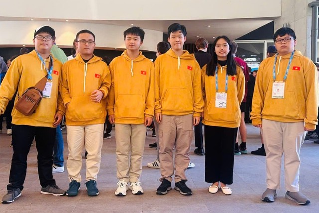 Học sinh Việt Nam giành 2 HCV Olympic Toán quốc tế năm 2025 - Ảnh 1.