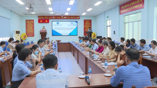 Ngày hội tuyên truyền, tư vấn, giải đáp chính sách BHXH, BHYT - Ảnh 1.