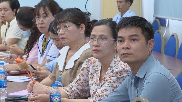 Ngày hội tuyên truyền, tư vấn, giải đáp chính sách BHXH, BHYT - Ảnh 3.