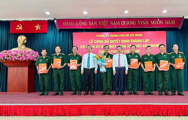 Công bố quyết định thành lập cơ quan Ủy ban Mặt trận Tổ quốc Việt Nam TP.HCM - Ảnh 6.
