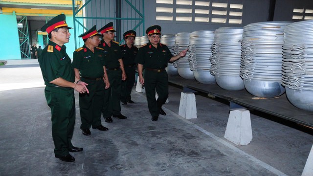 Kho 690, Cục Quân nhu: 35 năm xây dựng kho quân nhu chiến lược - Ảnh 4.