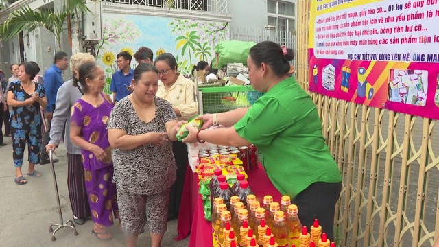 Phường xanh - Khu phố sạch - Hàng Việt thân thiện môi trường - Ảnh 3.