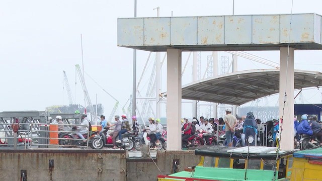Tuyến phà Vũng Tàu - Cần Giờ tăng chuyến phục vụ hành khách - Ảnh 1.