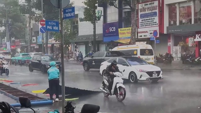 Bão Wipha tiếp tục ảnh hưởng đến thời tiết TP.HCM - Ảnh 1.