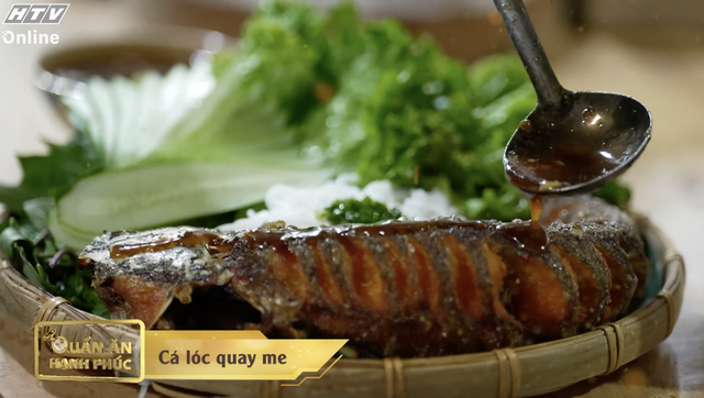 Tuấn Kiệt và Chen Ru Lu hào hứng với món chè lục bảo tại Bình Thạnh - Ảnh 1.