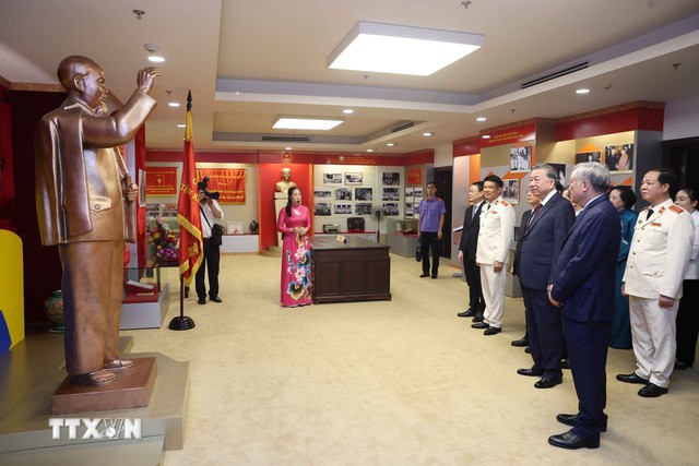 Tổng Bí thư Tô Lâm dự Lễ kỷ niệm 65 năm Ngày truyền thống ngành Kiểm sát nhân dân - Ảnh 2.