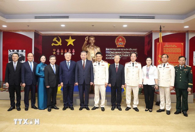 Tổng Bí thư Tô Lâm dự Lễ kỷ niệm 65 năm Ngày truyền thống ngành Kiểm sát nhân dân - Ảnh 4.