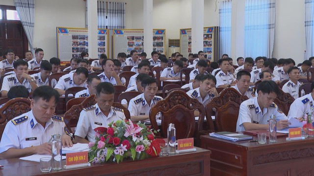 Cảnh sát biển Vùng 3 rút kinh nghiệm công tác huấn luyện giai đoạn 1 năm 2025 - Ảnh 5.