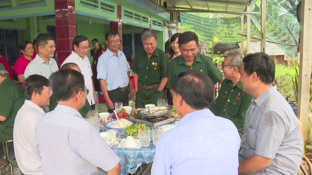 TP.HCM chăm lo người có công bằng những việc làm thiết thực - Ảnh 4.