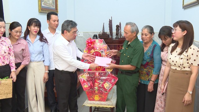 Lan tỏa đạo lý “uống nước nhớ nguồn” từ hoạt động tri ân gia đình chính sách tại TP.HCM - Ảnh 4.