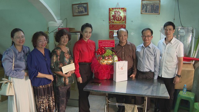 TP.HCM tri ân văn nghệ sĩ tiêu biểu góp phần gìn giữ, phát triển văn hóa thành phố - Ảnh 3.