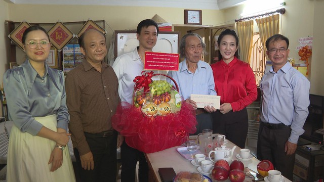 TP.HCM tri ân văn nghệ sĩ tiêu biểu góp phần gìn giữ, phát triển văn hóa thành phố - Ảnh 6.