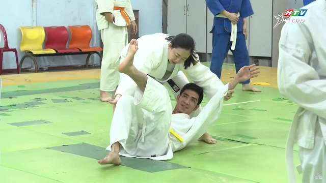 Judo khiếm thị TP. HCM - Ánh sáng không chỉ từ đôi mắt  - Ảnh 1.