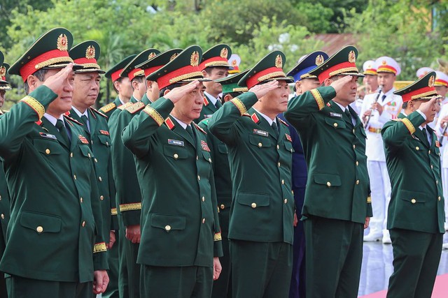 Tổng Bí thư Tô Lâm và lãnh đạo Đảng, Nhà nước tưởng niệm các Anh hùng liệt sĩ - Ảnh 3.