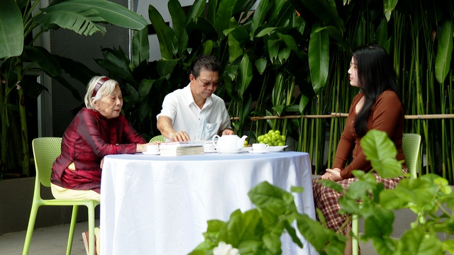 HTV sắp phát hành MV "Có những tuổi 20 như thế" - Ảnh 2.