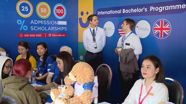 Đa văn hóa và thực học: Xu hướng giáo dục mới   - Ảnh 2.