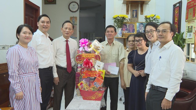 Lãnh đạo TP.HCM thăm gia đình chính sách nhân kỷ niệm 78 năm Ngày Thương binh Liệt sĩ - Ảnh 3.
