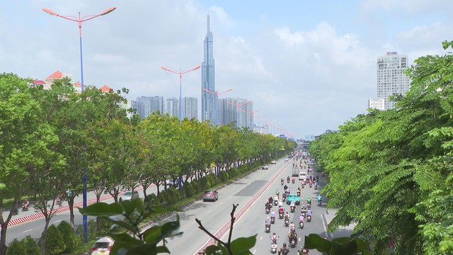 TP.HCM quyết liệt triển khai đề án chuyển đổi xe điện: Xanh hóa giao thông, vì sức khỏe cộng đồng- Ảnh 4. TP.HCM quyết liệt triển khai đề án chuyển đổi xe điện: Xanh hóa giao thông, vì sức khỏe cộng đồng- Ảnh 4.