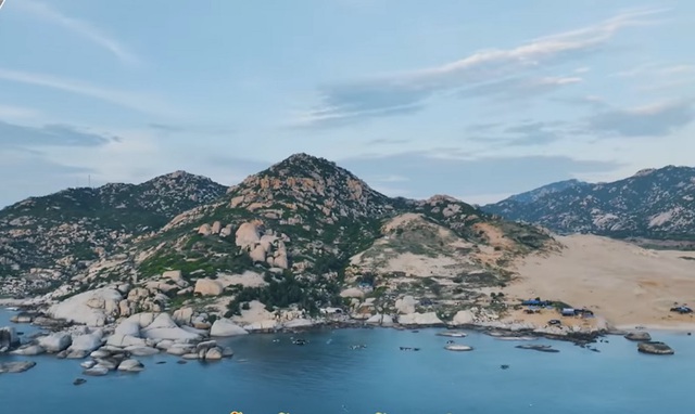 Đón bình minh tại Mũi Dinh - Khám phá vùng biển hoang sơ tại Khánh Hòa - Ảnh 1.
