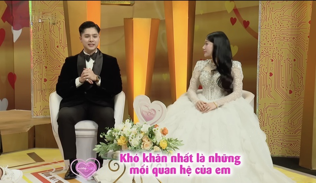 Chuyện tình "sét đánh" qua mạng và đám cưới "khủng" miền Tây - Ảnh 5.