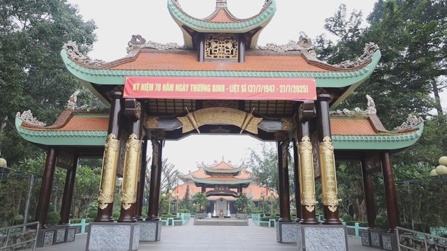Hành trình văn hóa tri ân tại “Đất thép” Củ Chi của Câu lạc bộ Truyền thống Kháng chiến phường Tân Sơn Nhất - Ảnh 4.