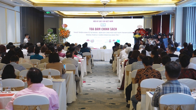 Tọa đàm chính sách: Kinh tế tư nhân – Đòn bẩy cho một Việt Nam thịnh vượng - Ảnh 2.