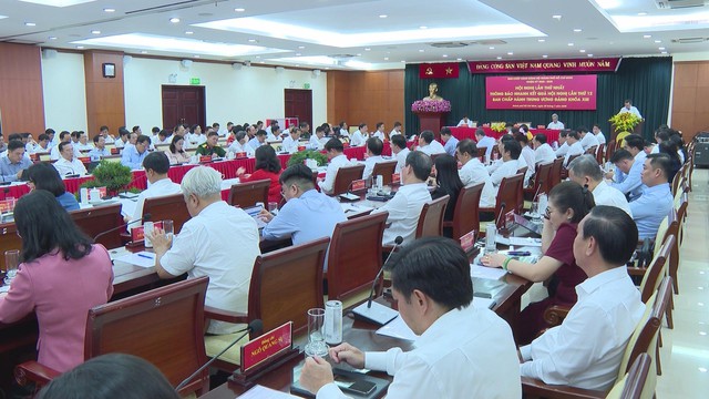 Thành ủy TP.HCM thông báo nhanh kết quả Hội nghị Trung ương 12 khóa XIII - Ảnh 2.