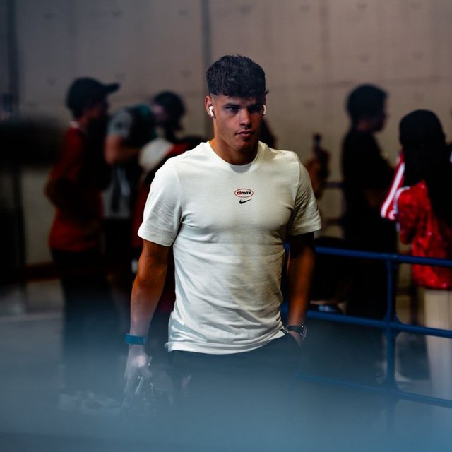 Bayern chiêu mộ tiền đạo Luis Diaz, Granit Xhaka trở lại Giải Ngoại hạng Anh - Ảnh 2.