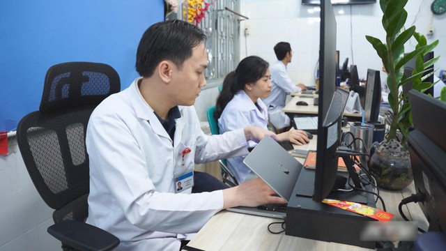Mô hình tư vấn thuốc đa phương tiện – giải pháp nâng cao hiệu quả điều trị cho bệnh nhân ngoại trú - Ảnh 1.