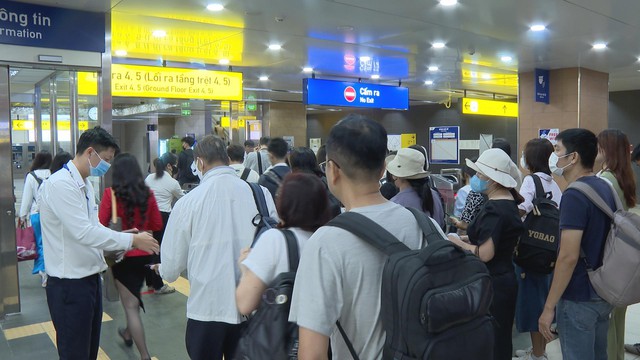 Metro Bến Thành – Suối Tiên tăng chuyến phục vụ người dân sau sáp nhập- Ảnh 2. Metro Bến Thành – Suối Tiên tăng chuyến phục vụ người dân sau sáp nhập- Ảnh 2.