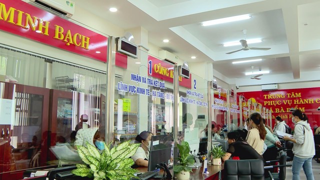 Nỗ lực xây dựng nền hành chính chuyên nghiệp, phục vụ người dân tốt hơn tại xã Bà Điểm - Ảnh 4.