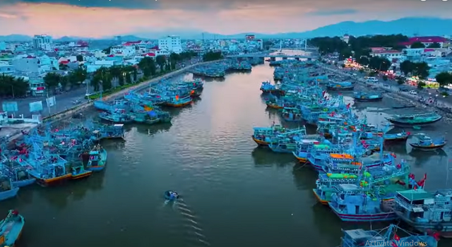 Khám phá cảng cá Phan Thiết và chợ cá Cồn Chà- Ảnh 2. Khám phá cảng cá Phan Thiết và chợ cá Cồn Chà- Ảnh 2.