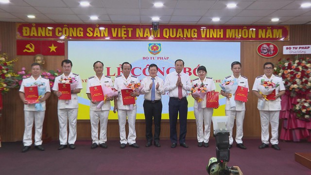 TP.HCM công bố quyết định thành lập Thi hành án dân sự mới sau sắp xếp địa giới hành chính - Ảnh 2.
