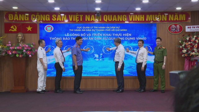 TP.HCM công bố quyết định thành lập Thi hành án dân sự mới sau sắp xếp địa giới hành chính - Ảnh 3.