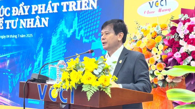 Báo chí đồng hành cùng kinh tế tư nhân phát triển bền vững - Ảnh 2.