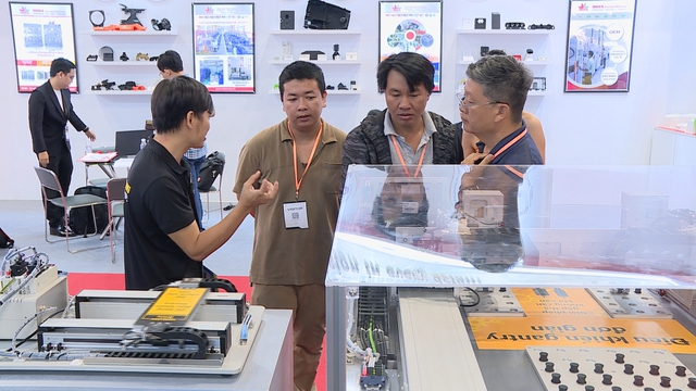 Minh bạch xuất xứ: Nâng cao tỉ lệ nội địa hóa hàng xuất khẩu- Ảnh 4. Minh bạch xuất xứ: Nâng cao tỉ lệ nội địa hóa hàng xuất khẩu- Ảnh 4.