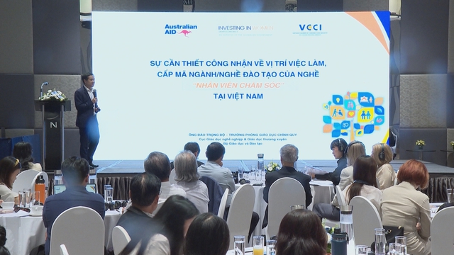 Cần chuyên nghiệp hóa ngành chăm sóc sức khỏe người cao tuổi- Ảnh 1. Cần chuyên nghiệp hóa ngành chăm sóc sức khỏe người cao tuổi- Ảnh 1.