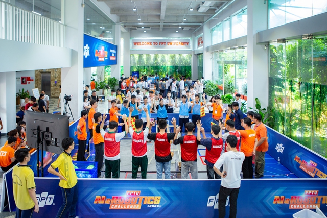 FPTU AI & Robotics Challenge 2025: Học sinh THPT chinh phục sân chơi công nghệ - Ảnh 1.