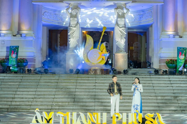 Âm Thanh Phù Sa Mùa 3: Đắm chìm trong không gian nghệ thuật truyền thống giữa lòng thành phố - Ảnh 2.