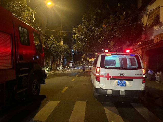 Yêu cầu khẩn trương điều tra nguyên nhân vụ cháy tại chung cư Độc Lập - Ảnh 4.