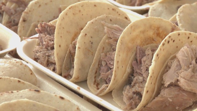 Mexico xác lập kỷ lục hàng bánh taco barbacoa dài nhất thế giới - Ảnh 2.