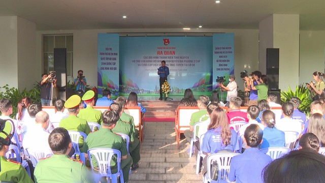 TP.HCM ra quân đội hình thanh niên tình nguyện hỗ trợ chính quyền số - Ảnh 1.