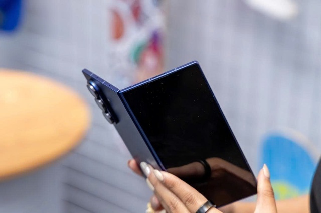 Galaxy Z Fold7 mỏng nhẹ đột phá, trải nghiệm A.I. vượt trội - Ảnh 4.