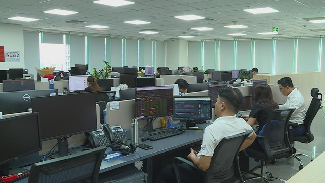 Thị trường chứng khoán tiến gần hơn với kỳ vọng nâng hạng- Ảnh 1. Thị trường chứng khoán tiến gần hơn với kỳ vọng nâng hạng- Ảnh 1.