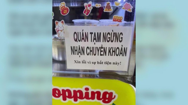 Nhiều cửa hàng chỉ nhận tiền mặt, người mua bất tiện giữa thời số hóa - Ảnh 1.
