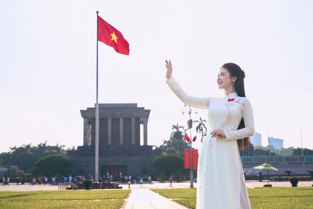 Dương Hoàng Yến ra mắt MV, không áp lực khi bị so sánh - Ảnh 1.