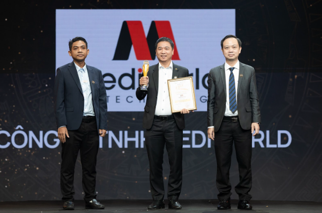  Mediworld nhận giải Dấu Ấn Thương hiệu Việt Đổi mới Sáng tạo tại Made By Vietnam Day 2025. - Ảnh 1.