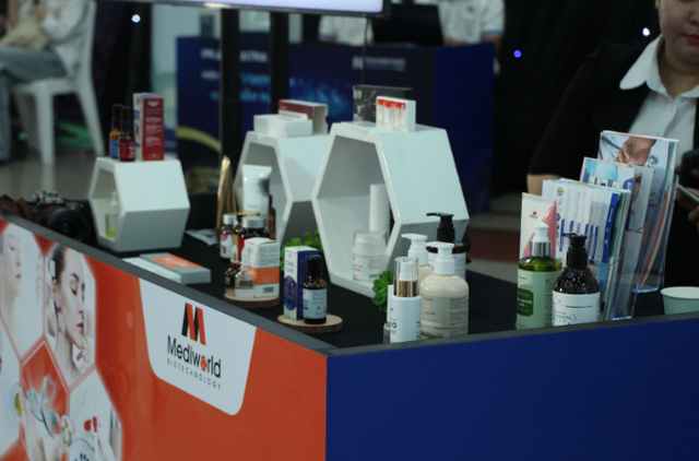  Mediworld nhận giải Dấu Ấn Thương hiệu Việt Đổi mới Sáng tạo tại Made By Vietnam Day 2025. - Ảnh 2.