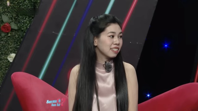 Mang heo quay đến "Bạn muốn hẹn hò" tặng nhà gái - Ảnh 2.