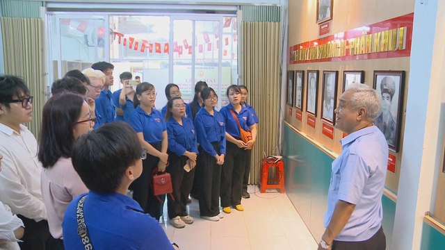 TP.HCM: Gặp gỡ các thế hệ kháng chiến ôn lại truyền thống hào hùng - Ảnh 4.
